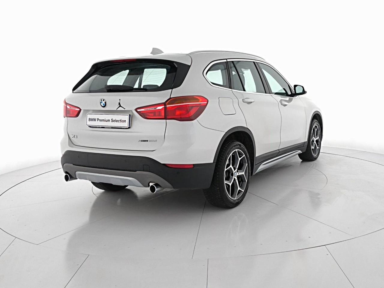 BMW X1 (F48) sDrive18d xLine