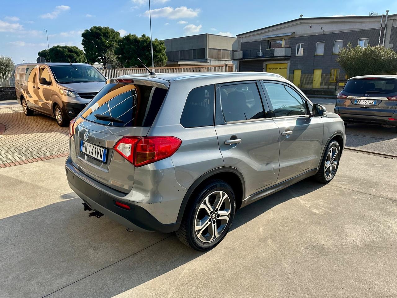 Suzuki Vitara 1.6 GPL VVT A/T V-Top