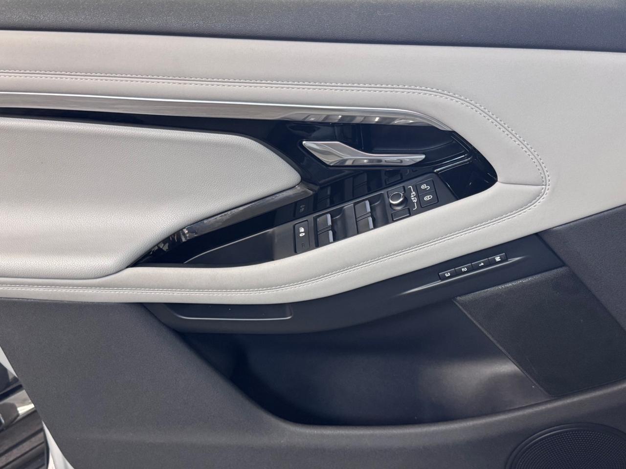 Range Evoque 2.0D 180 CV AWD Finanziabile