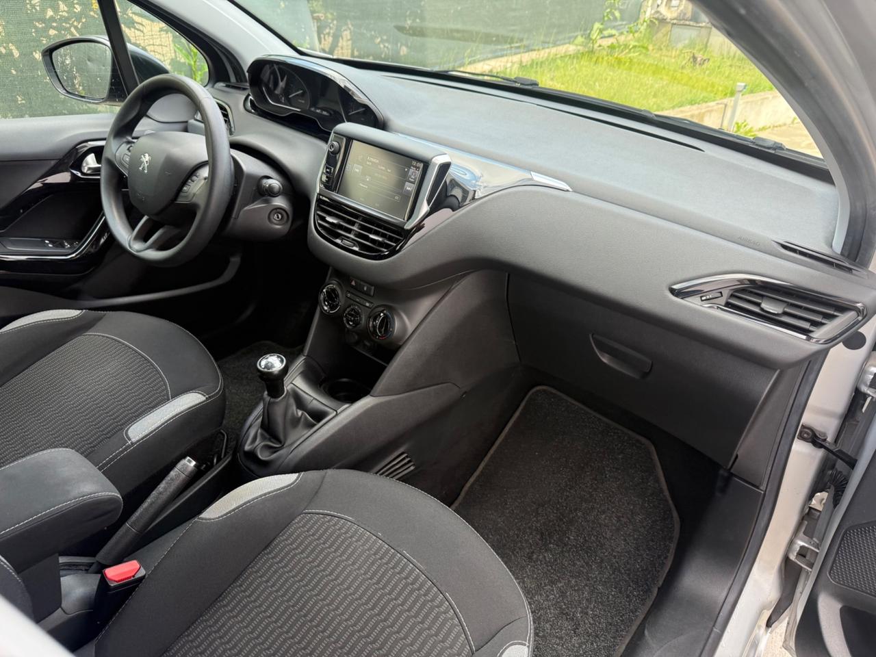 Peugeot 208 1.4 HDi 68 CV Led unico prop. 2015