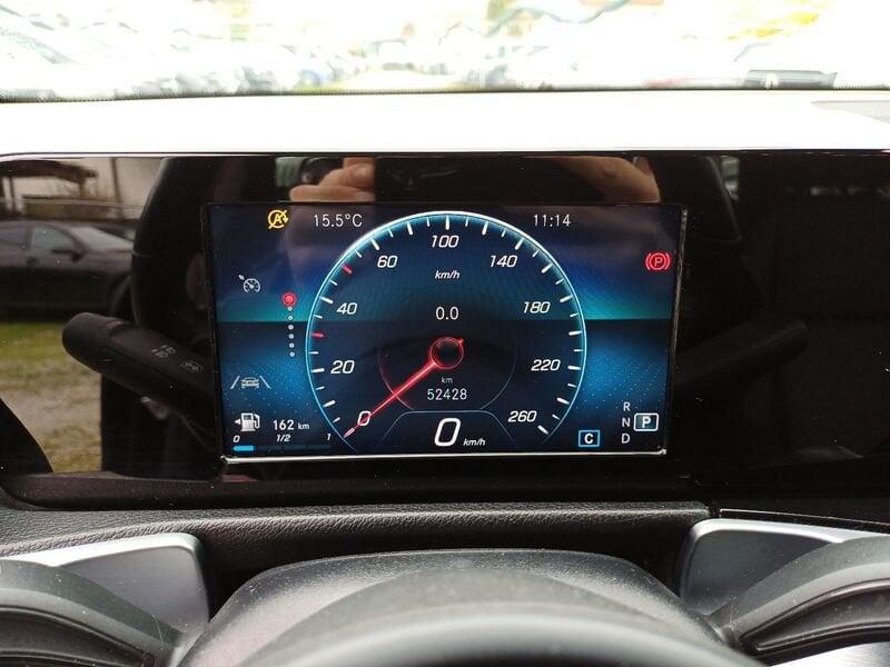 Mercedes-Benz GLB GLB 180 d Automatic Business