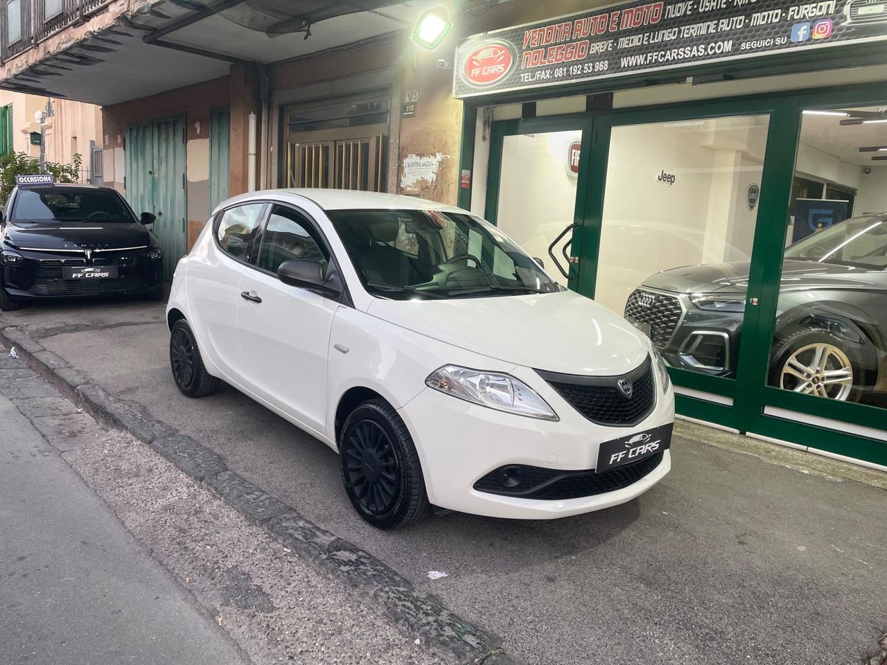 Lancia Ypsilon 1.2 69 CV 5 porte S&S Elefantino Blu ITALIA