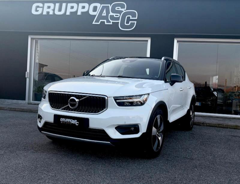 Volvo XC40 2.0 d3 150 CV Momentum my20 2WD