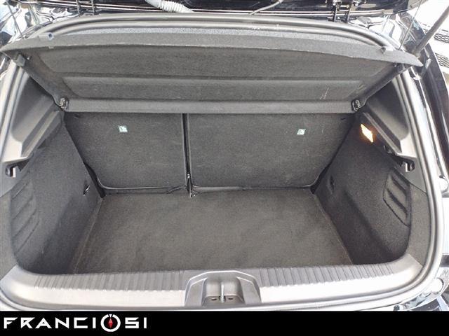 RENAULT Clio 1.0 TCe Techno