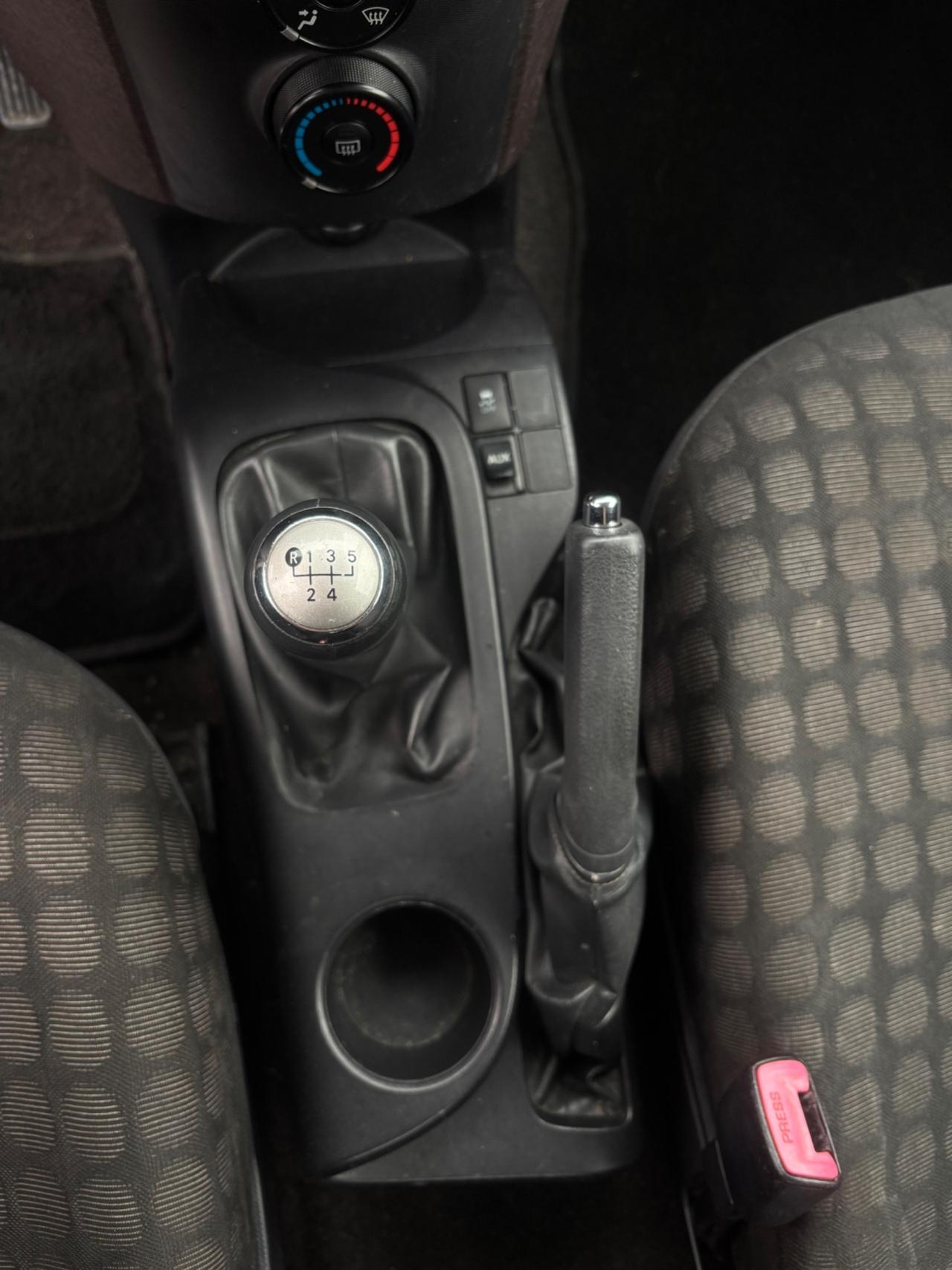 Toyota iQ 1.0