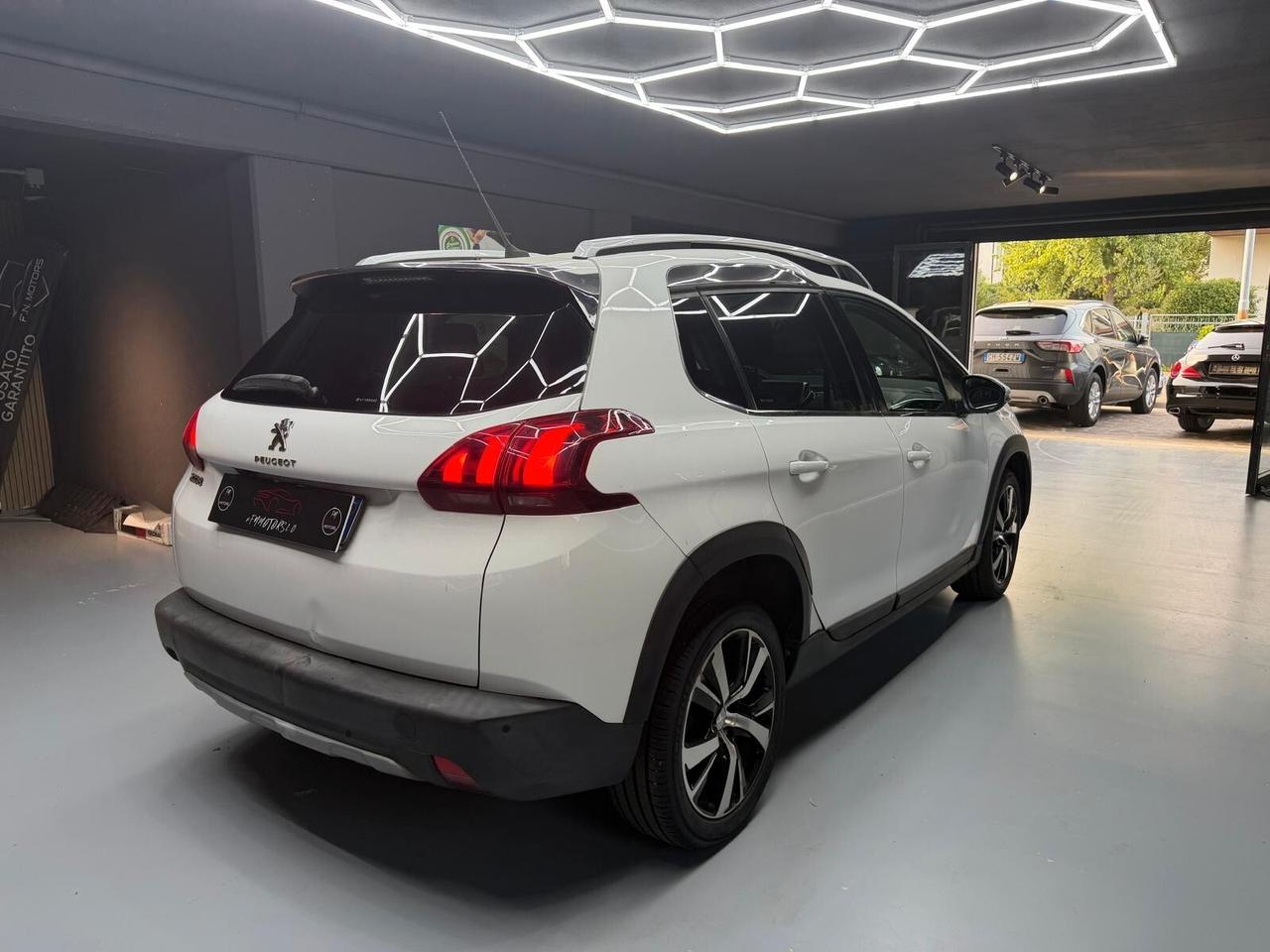 Peugeot 2008 BlueHDi 100 Allure