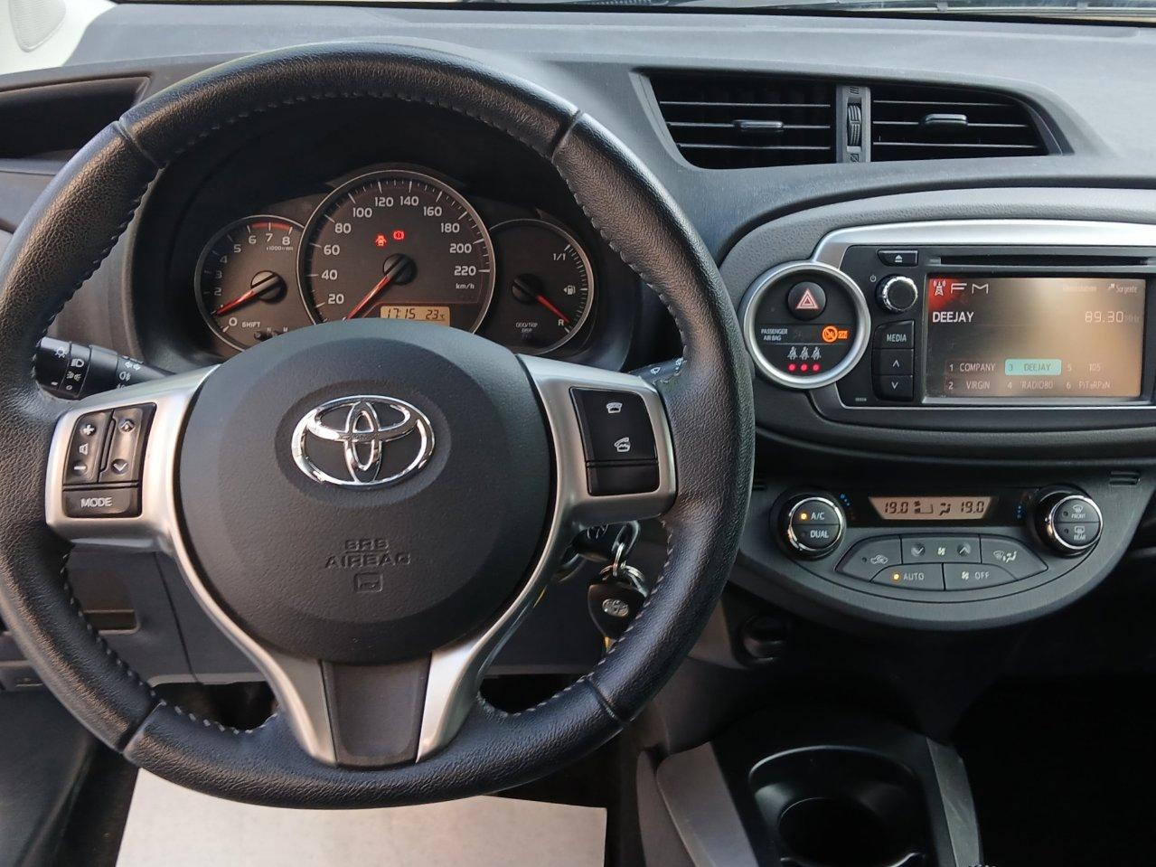 Toyota Yaris 5 Porte Yaris 5p 1.0 Lounge s/CL