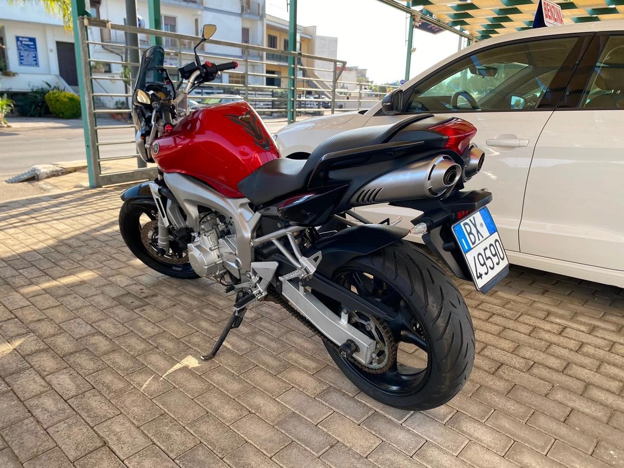 Yamaha FZ6