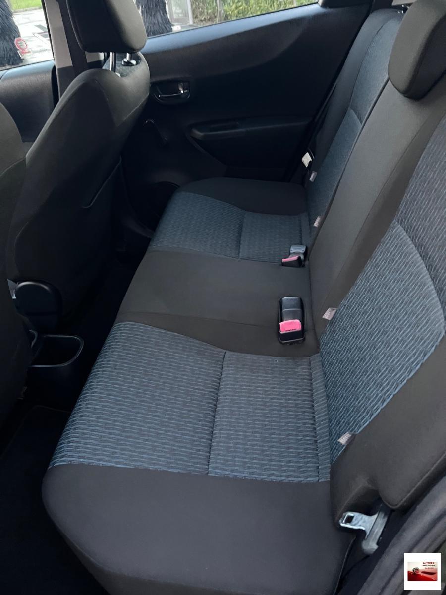 TOYOTA - Yaris - 1.0 5 porte Lounge