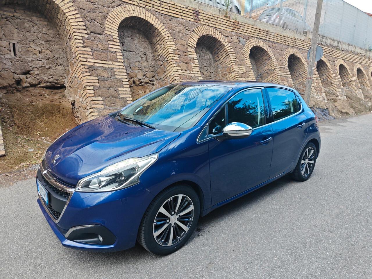 Peugeot 208 BlueHDi 75 5 porte Allure