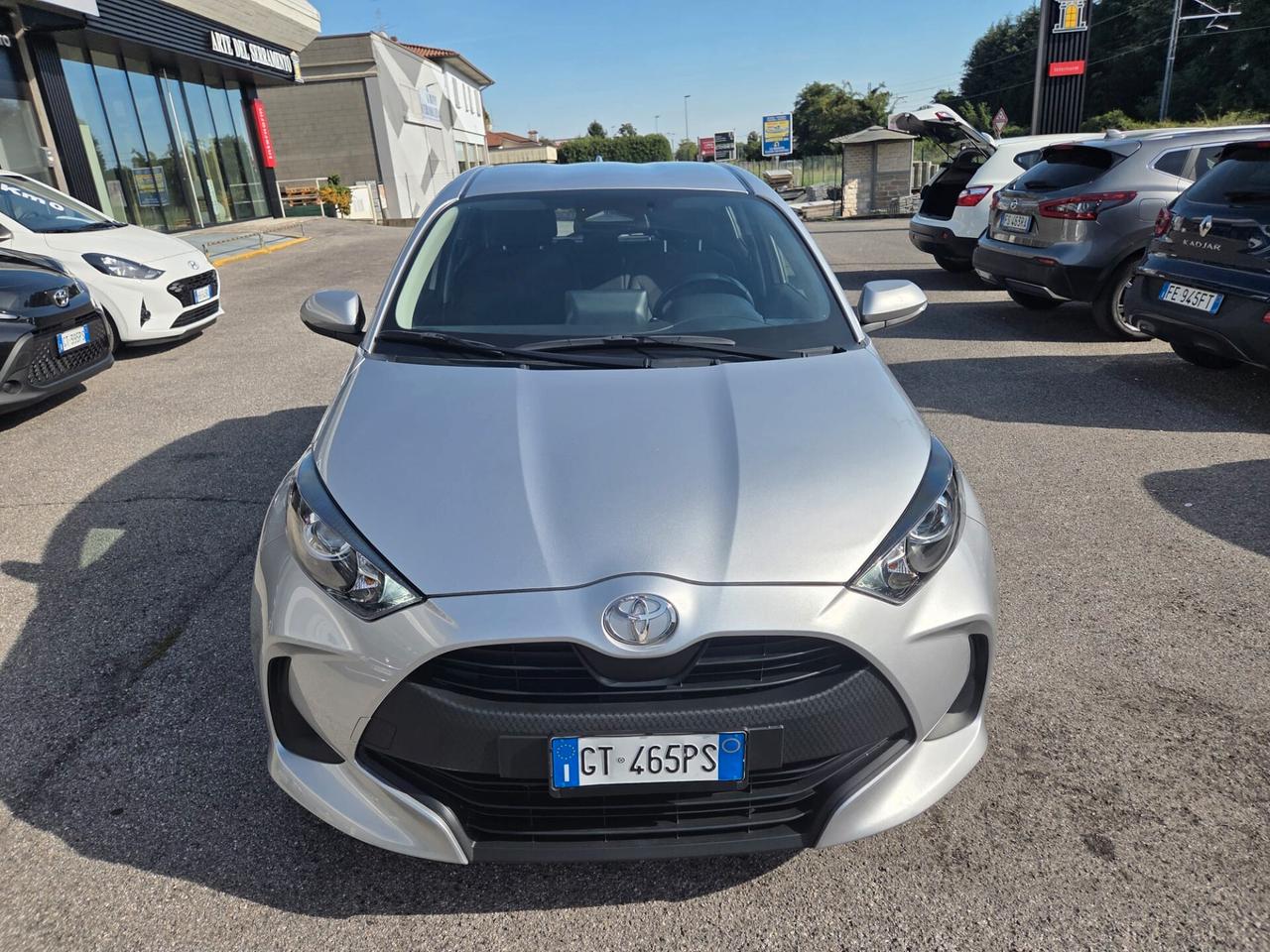 Toyota Yaris 1.5 Hybrid 5 porte Active *full-hybrid* neopatentati* NO VINCOLI FINANZIARI--