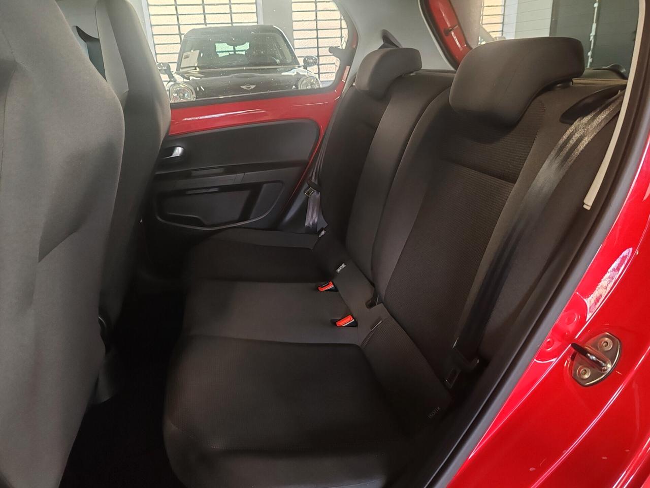 Volkswagen up! 1.0 5p. move