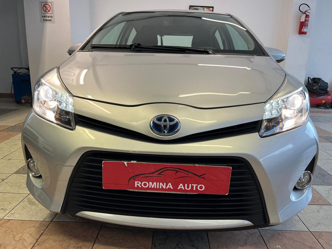 Toyota Yaris 1.5 Hybrid 5 porte Lounge