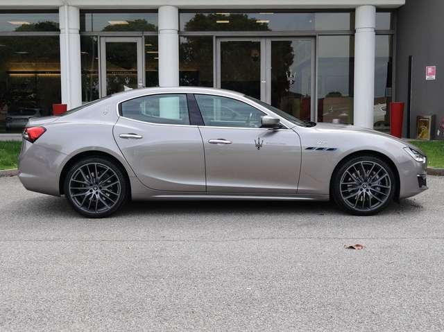 Maserati Ghibli Hybrid 330 CV MY21