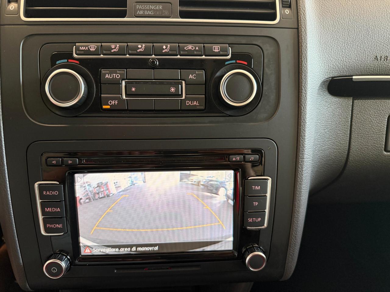 Volkswagen Touran 2.0 TDI 170 CV DSG - CINGHIA OK