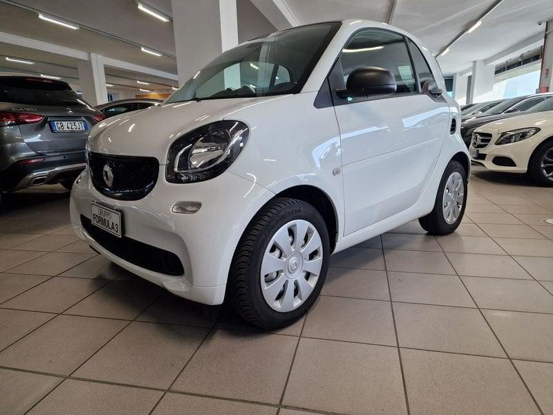 smart fortwo 70 1.0 Automatic Youngster