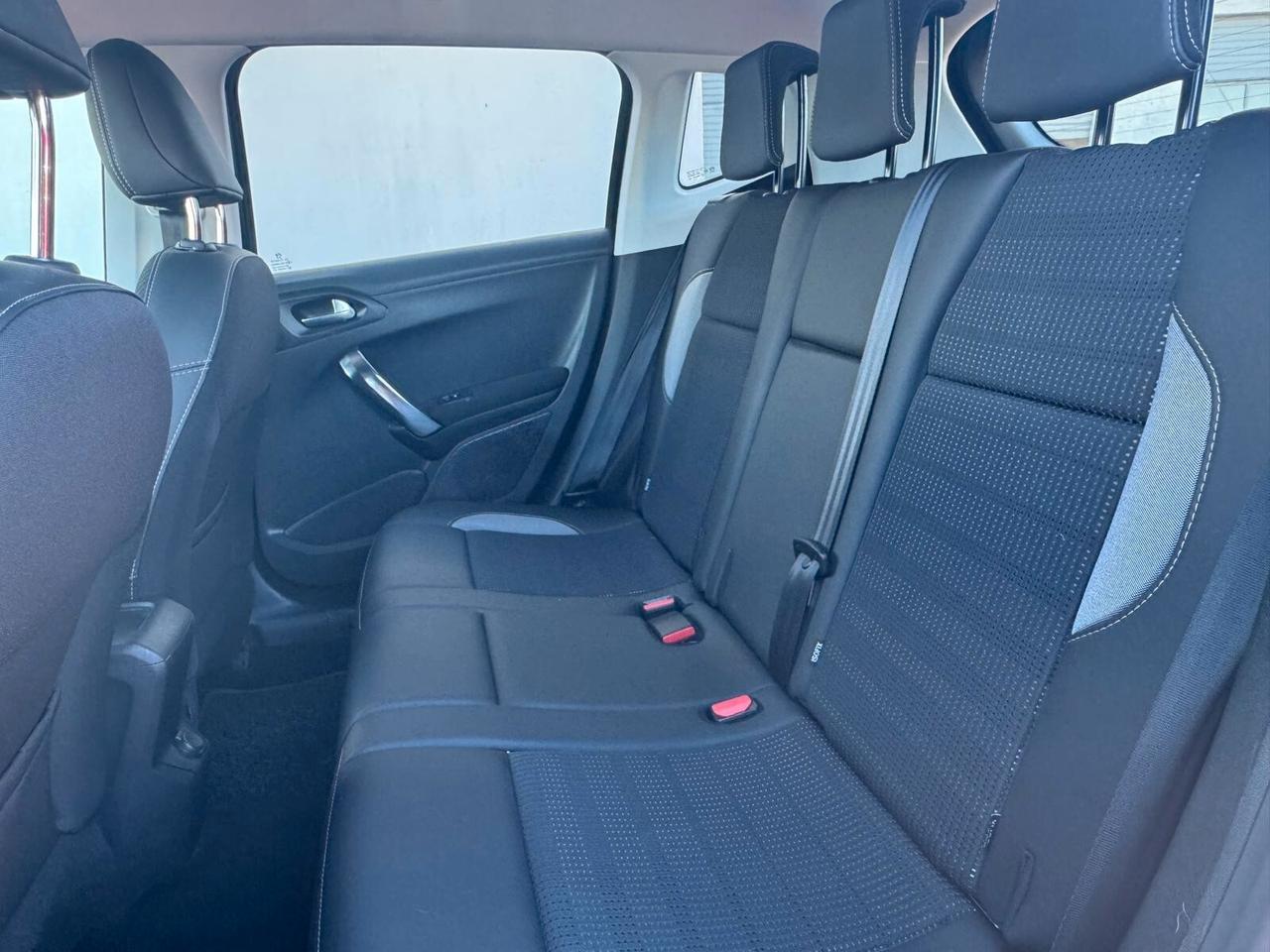 Peugeot 2008 BlueHDi 120 S&S Allure