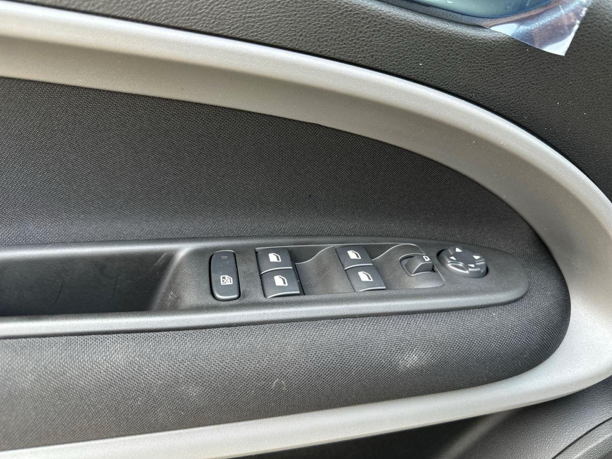 JEEP Avenger E-Hybrid Avenger Longitude 1.2 110cv Dct Mhev