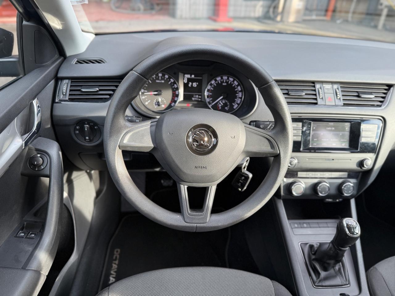 Skoda Octavia 1.6 Tdi Active 90cv