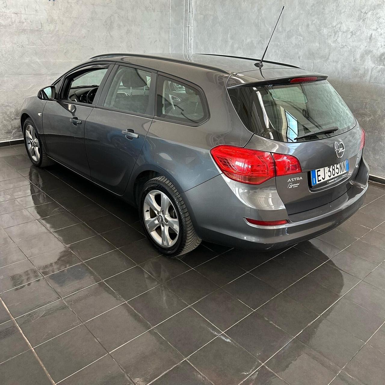 Opel Astra 1.7 CDTI 125CV 5 porte Cosmo