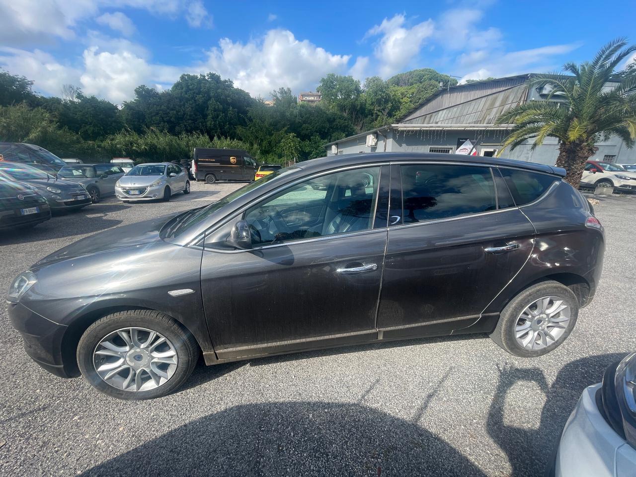 Lancia Delta 1.6 MJT DPF Platino PELLE CLIMA CERCHI