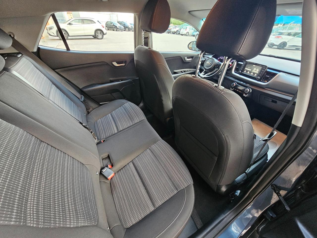 Kia Stonic 1.4 MPI 100 CV Style - Neopatentati