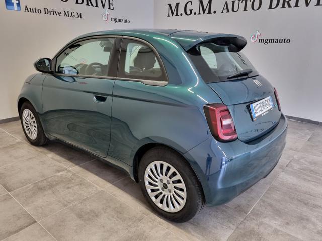 FIAT 500e 3+1 42 kWh La Prima