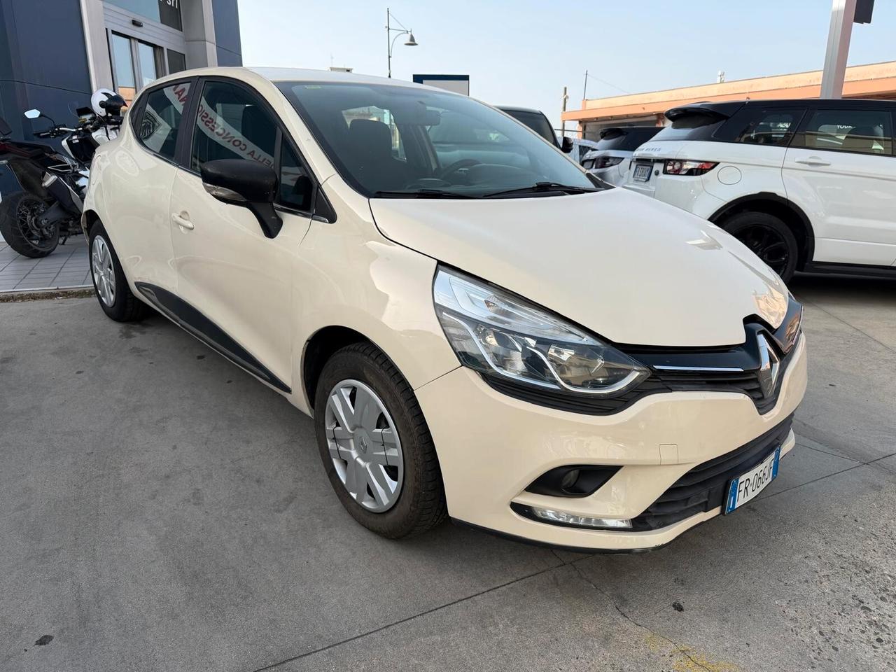 Renault Clio 75CV 5 porte