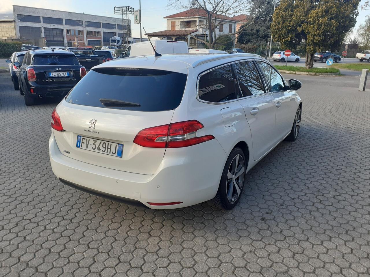 Peugeot 308 BlueHDi 130 S&S SW Business