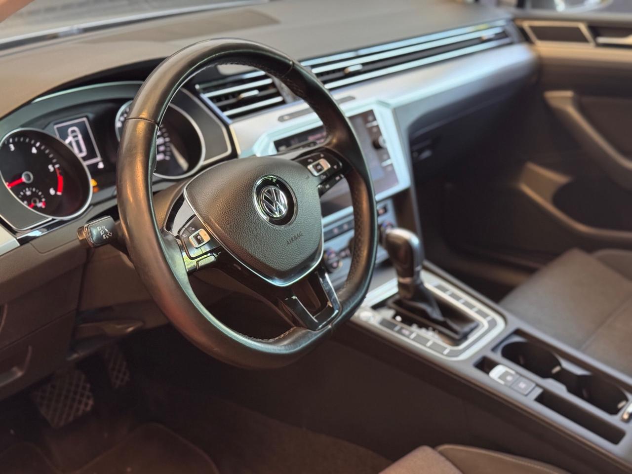 Volkswagen Passat variant 2.0 TDI CAMBIO AUTOMATICO DSG