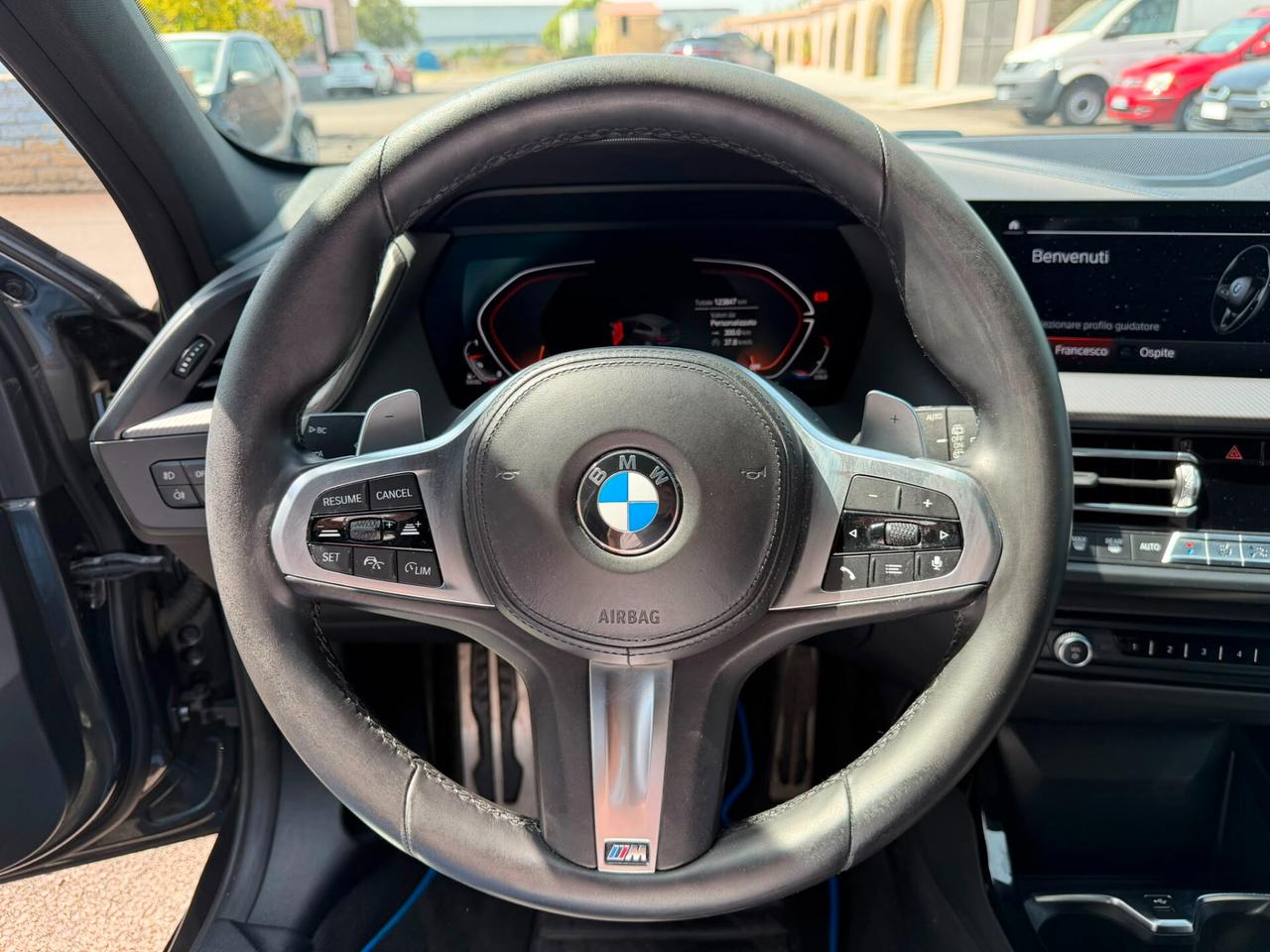 Bmw 118 118d 5p. Msport