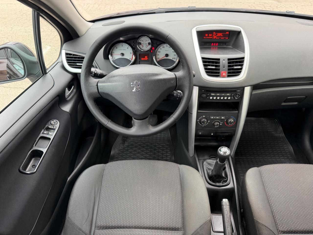 Peugeot 207 1.6 diesel 90 cv 2011 102.000 km