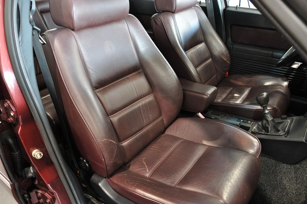 Alfa Romeo 164 2.0i V6 turbo cat Super CRS pelle tagliandata