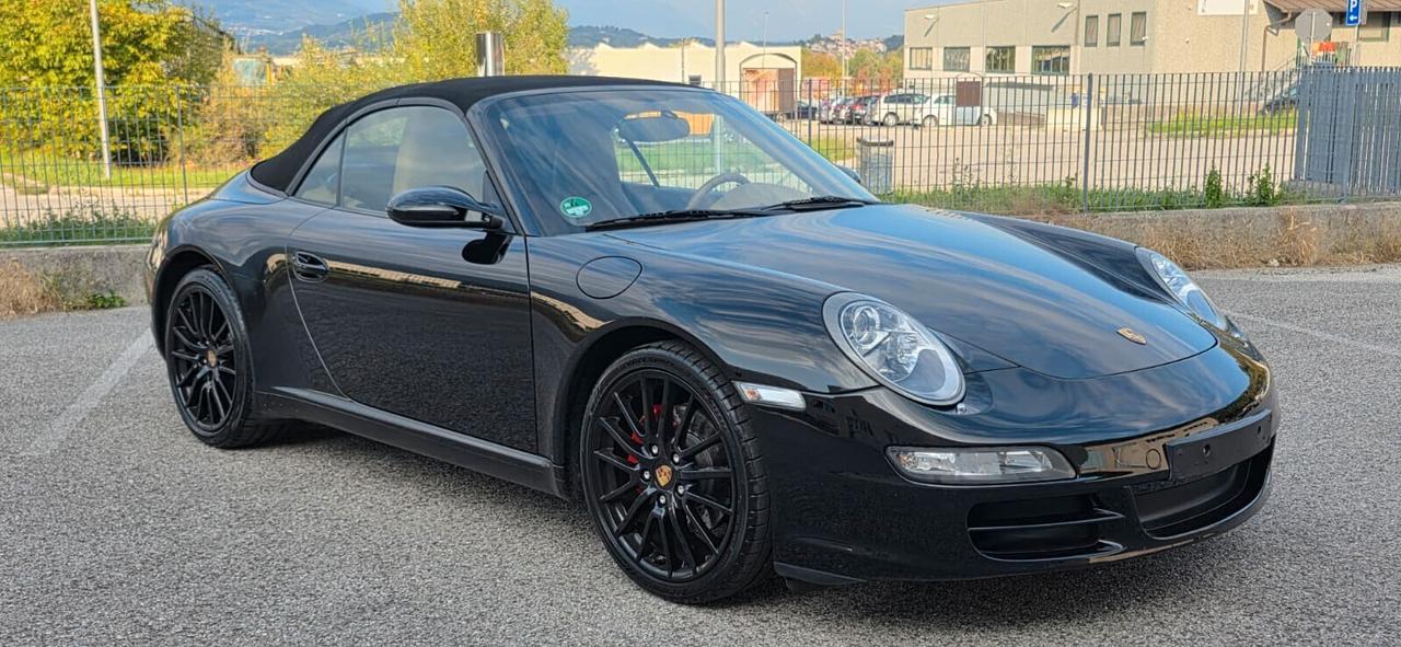 Porsche 911 Carrera Cabriolet