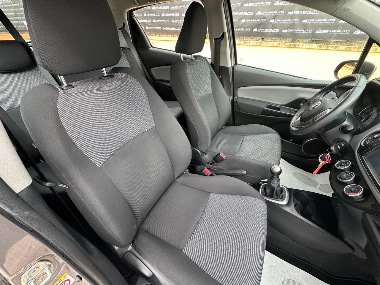 Toyota Yaris 1.0 5 porte Active 2015