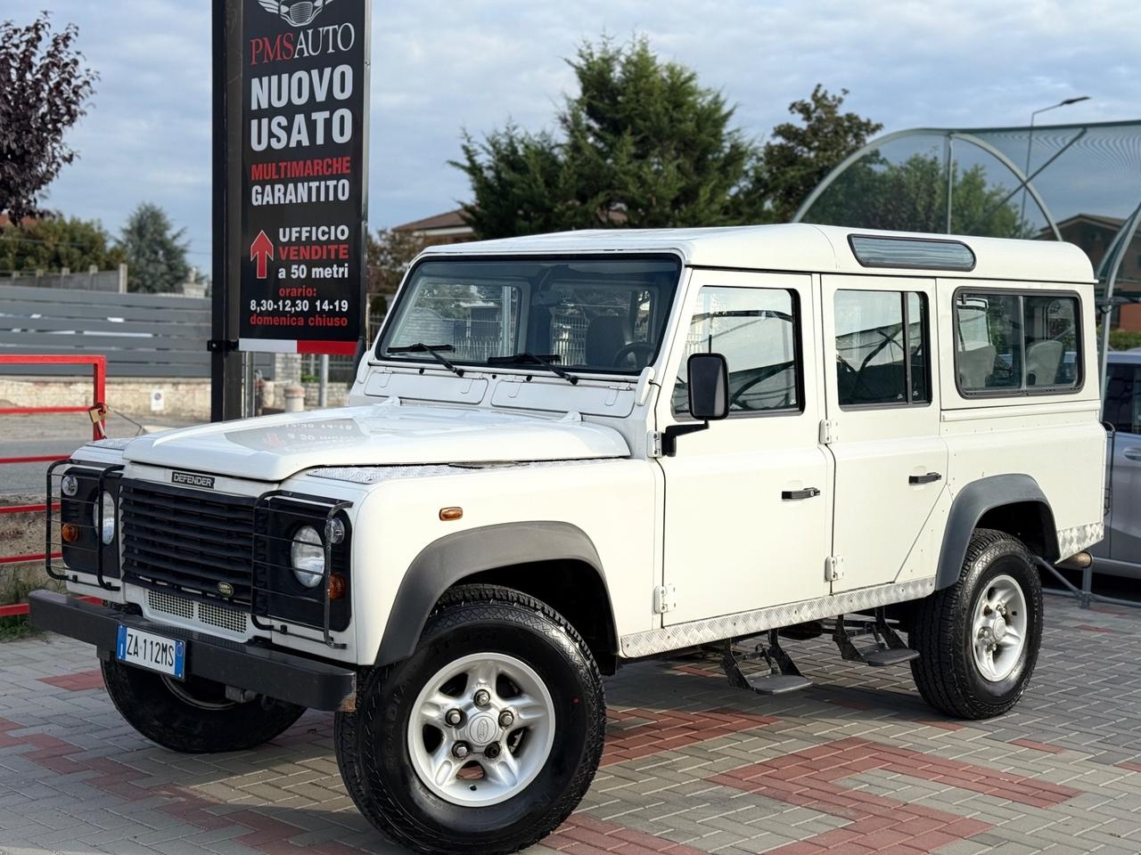 Land Rover Defender 110 2.5 Td5 9 POSTI SE