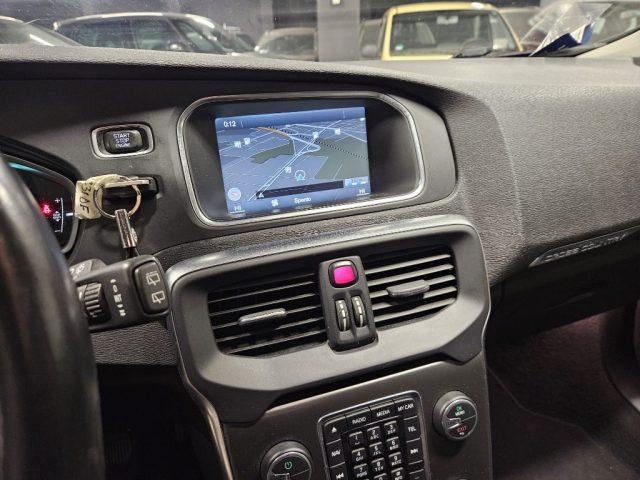 VOLVO V40 Cross Country D2 1.6