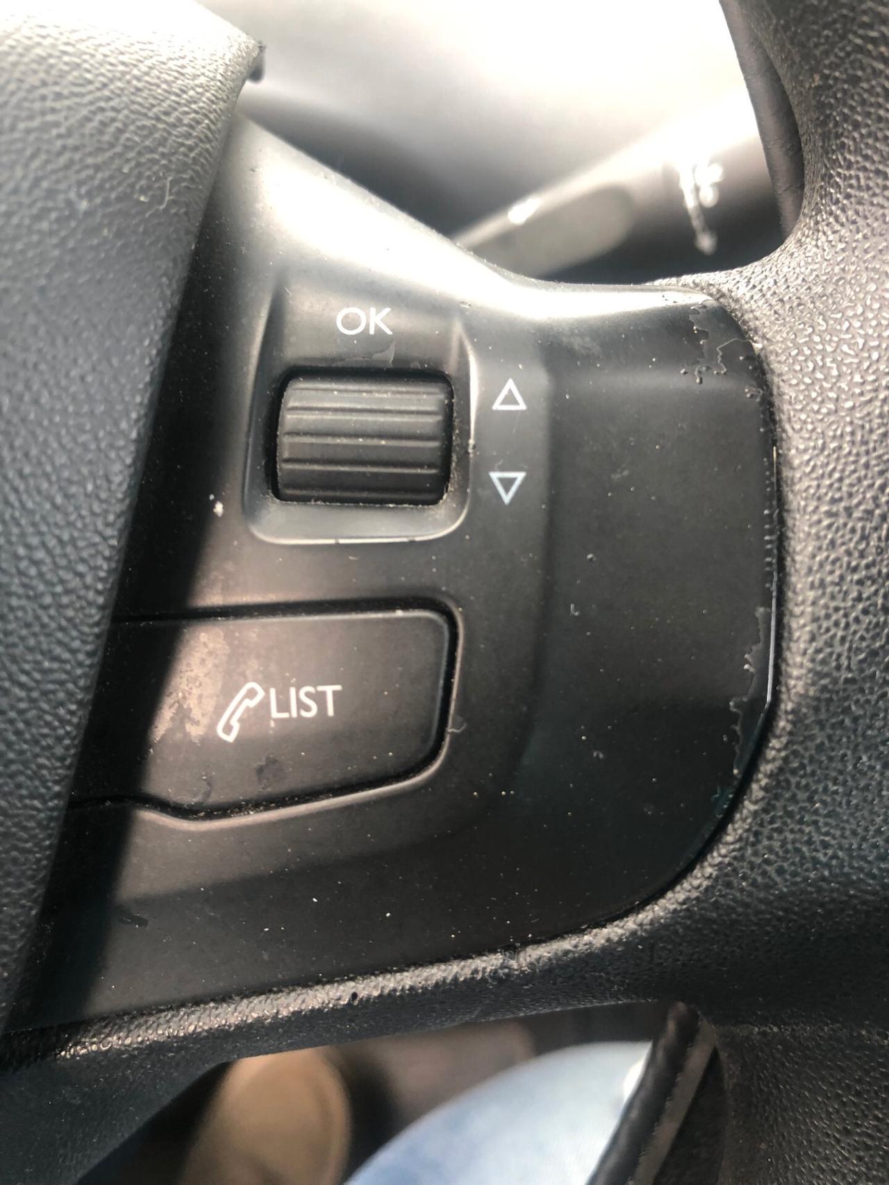 Peugeot 208 1.4 HDi 68 CV 5 porte Active