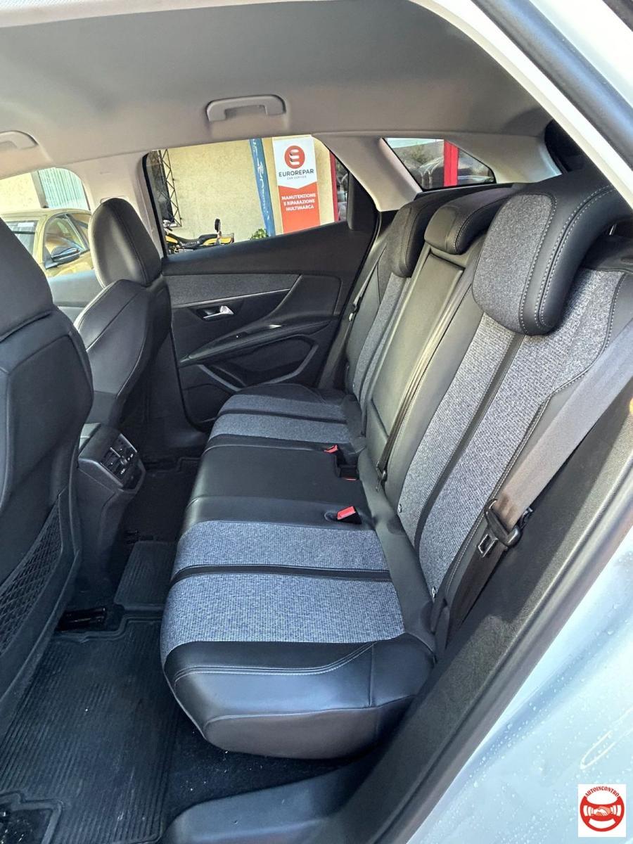 PEUGEOT - 3008 1.5 bluehdi Allure s&s 130cv eat8