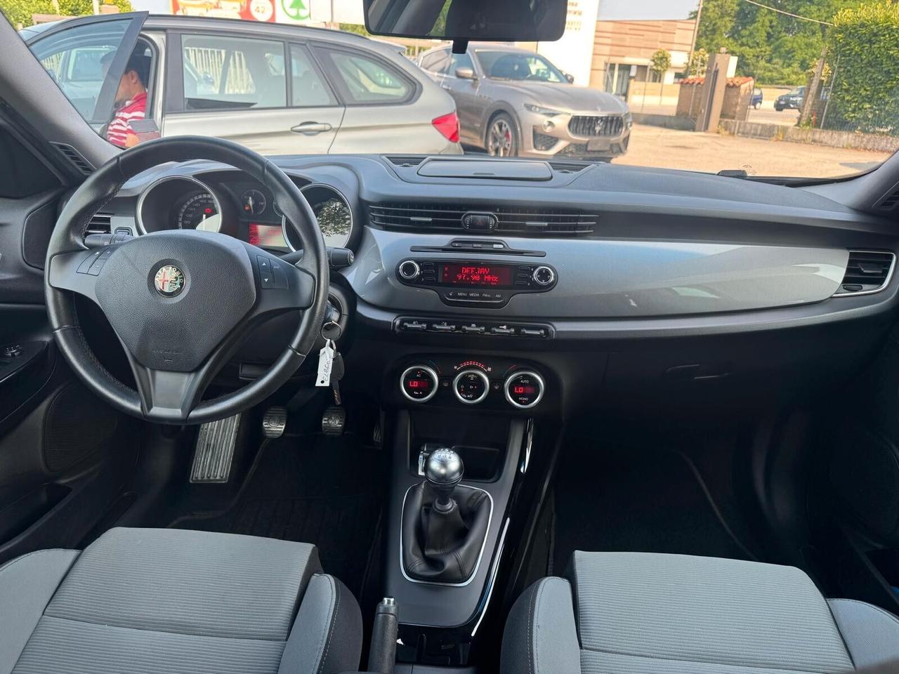 Alfa Romeo Giulietta 1.4 Turbo MultiAir Distinctive 18"