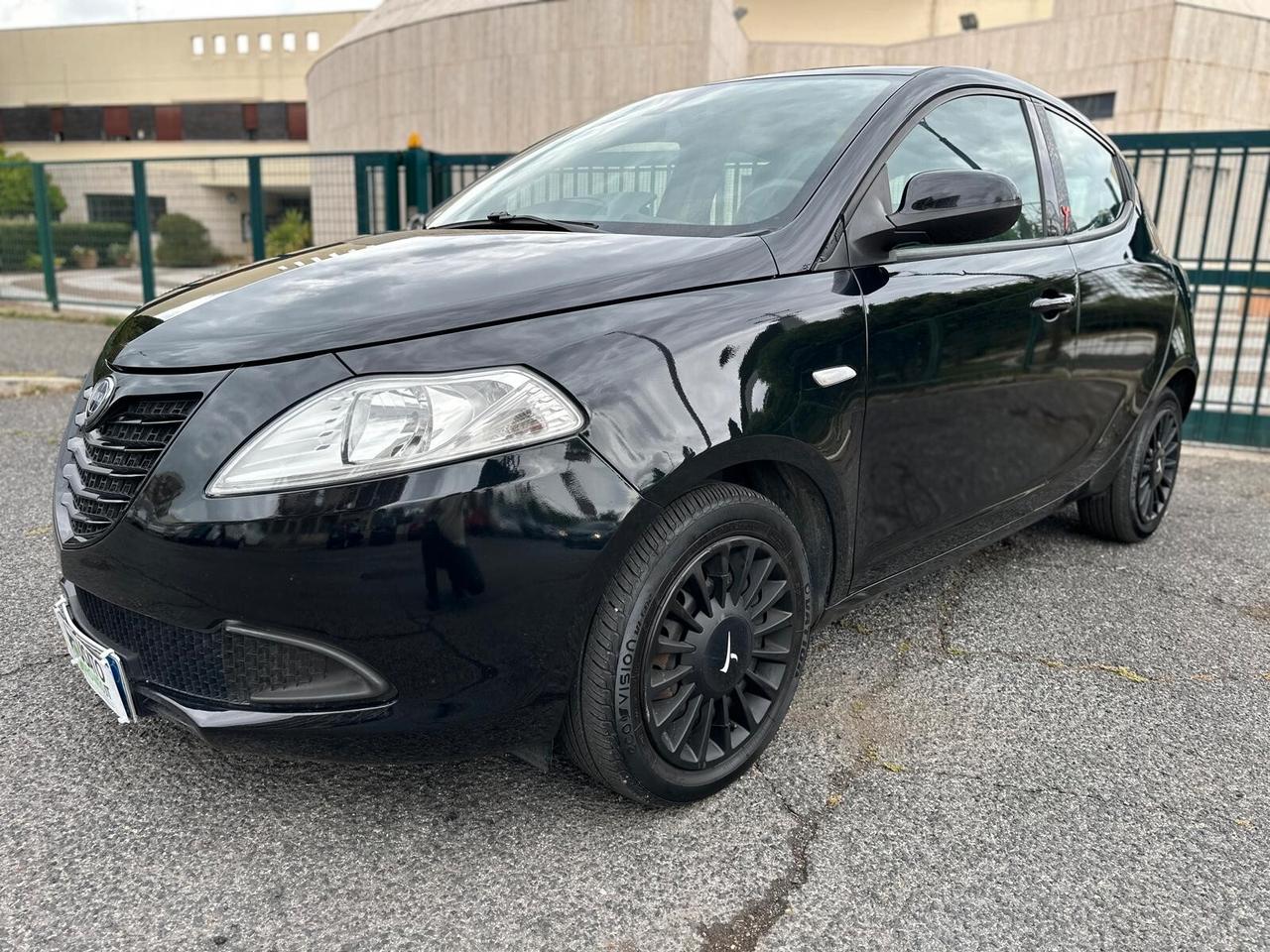 Lancia Ypsilon GPL RINNOVATO GARANZIA 12 MESI