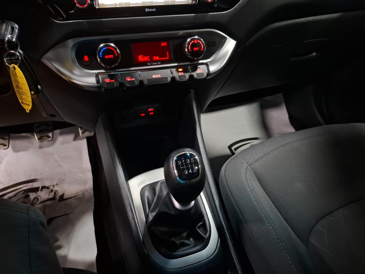 Kia Rio 1.4 CRDi S&S High Tech Neopatentato