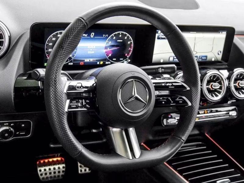 Mercedes-Benz GLA GLA 180 Auto AMG Line Premium Plus TETTO CAMERA 360 MULTIBEAM LED NAVI