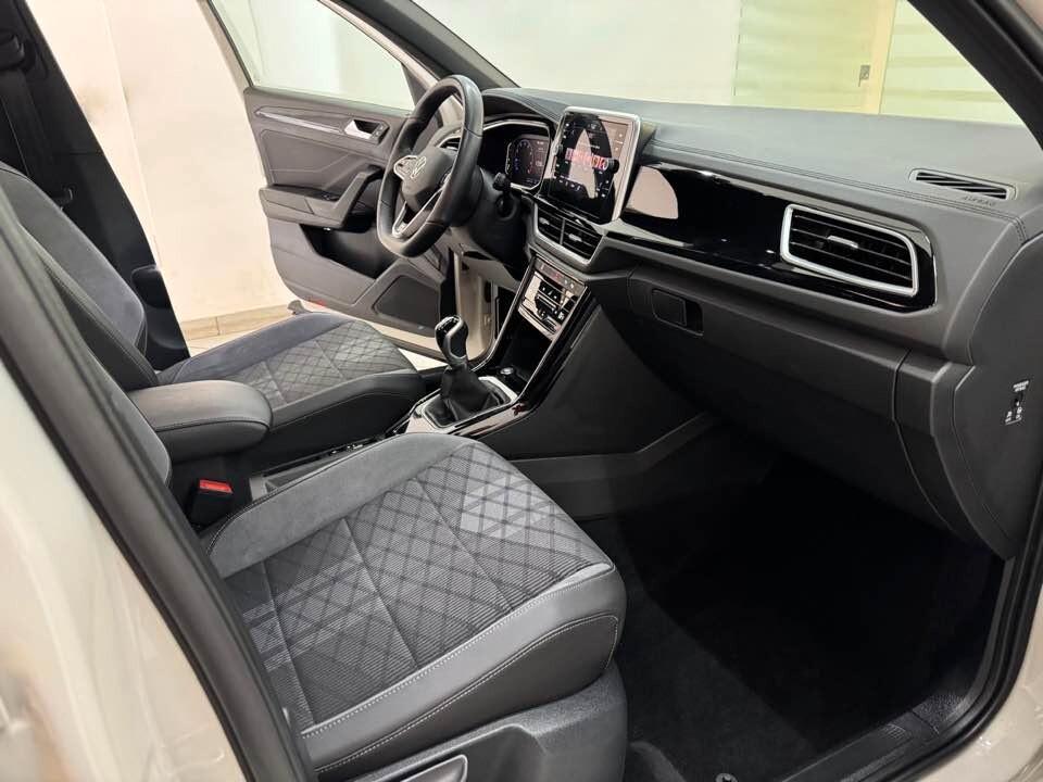 Volkswagen T-Roc 1.0 TSI R-Line 2023
