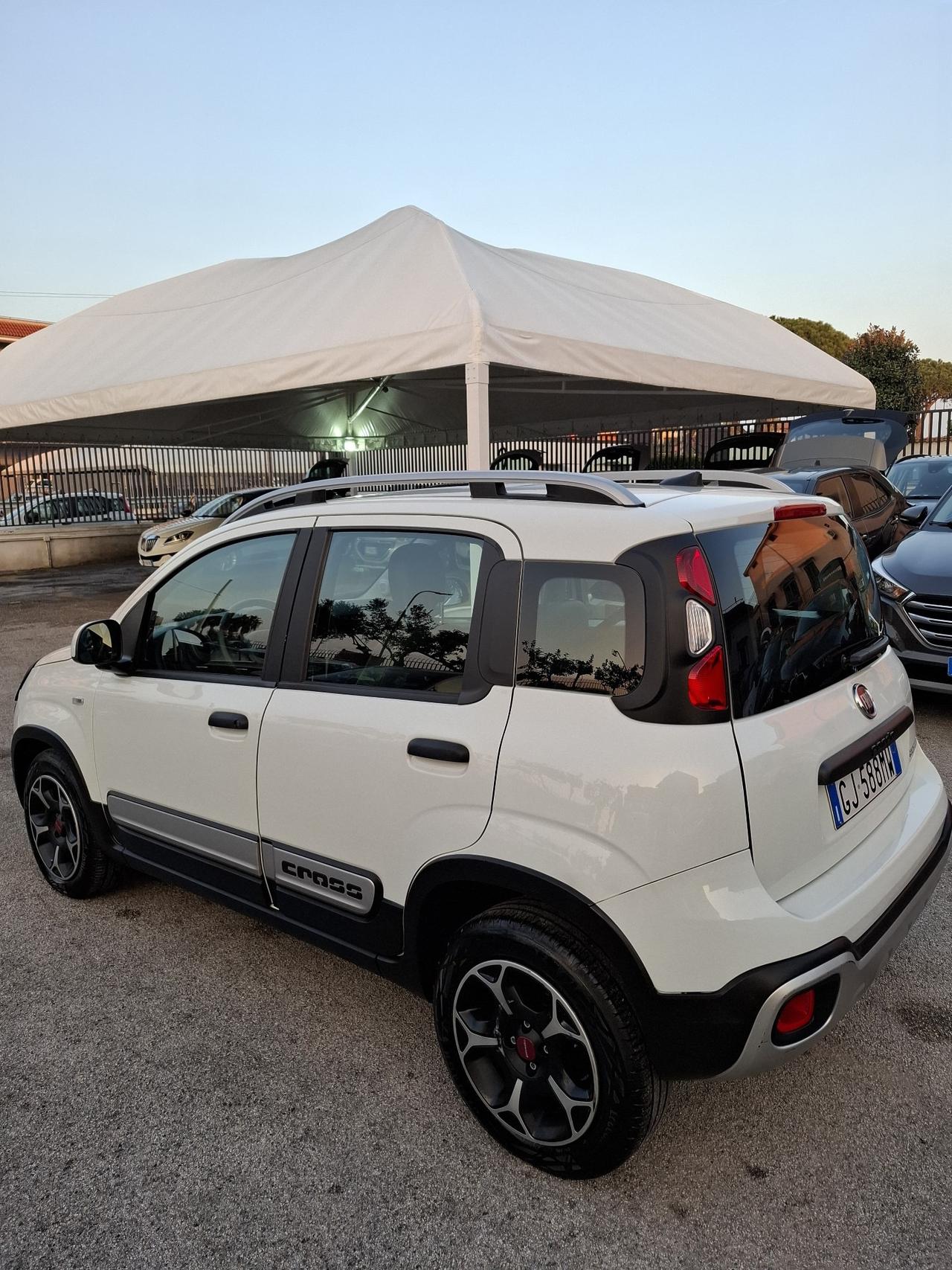 Fiat Panda Cross 1.0 FireFly S&S Hybrid 10.000 km