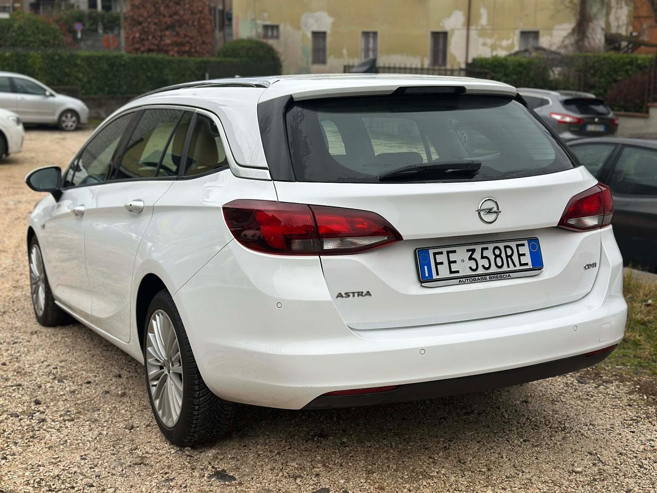 Opel ASTRA 1.6 CDTi 136CV SPORTS TOURER INNOVATION KMCERT