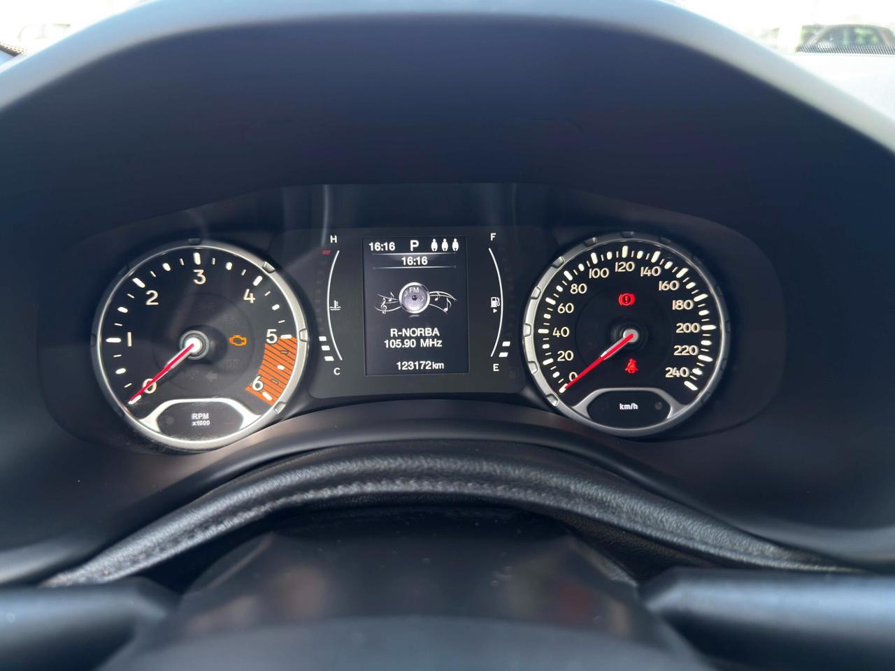 Jeep Renegade 1.6 Mjt DDCT 120 CV Longitude