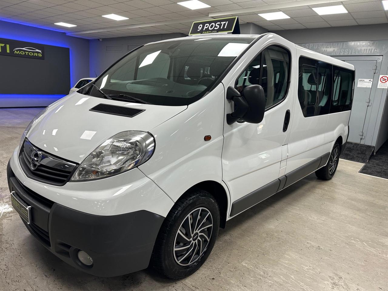Opel Vivaro 29 2.0 CDTI PC-TN Furgone Vetrato Fap 9 POSTI