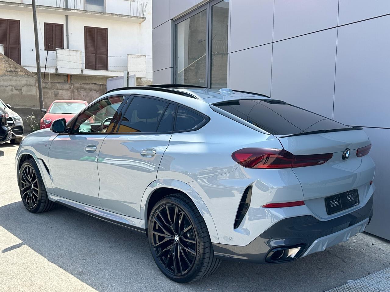 BMW X6 xdrive30d MSport possibilità noleggio noscoring