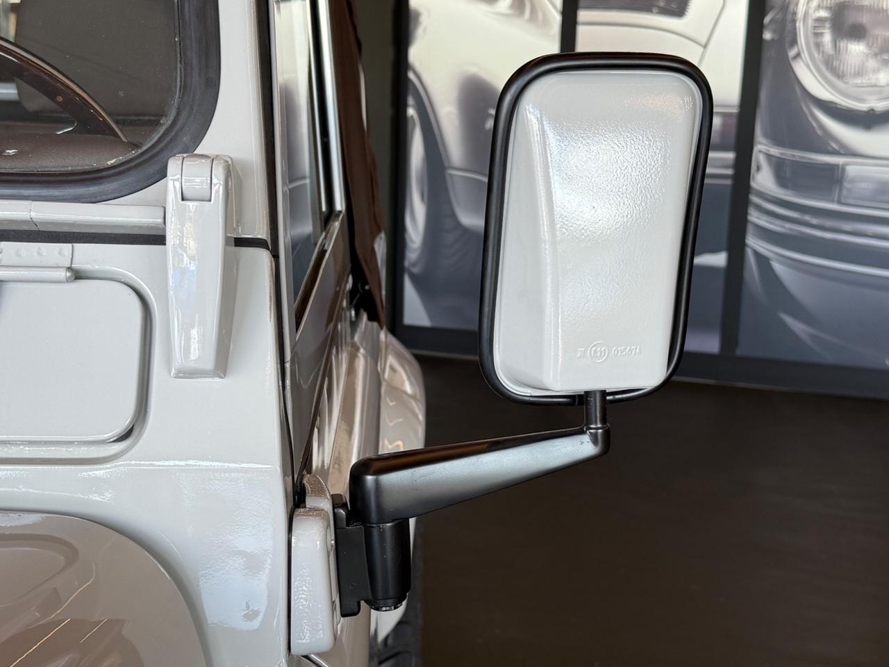 Land Rover Defender 90 2.5 td Soft Top 19J